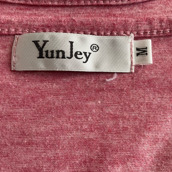 Yunjey Women Short Sleeve Shirt, Medium, multicolors: white, gray & pink - Picture 6 of 10